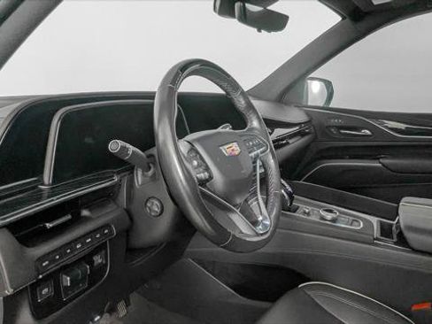 Used 2023 Cadillac Escalade ESV Sport AWD/4WD image 28