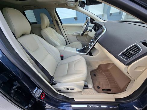 Used 2015 Volvo XC60 T5 image 20