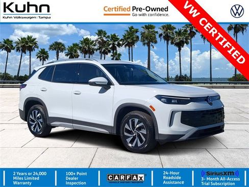 Used 2025 Volkswagen Tiguan S image 1