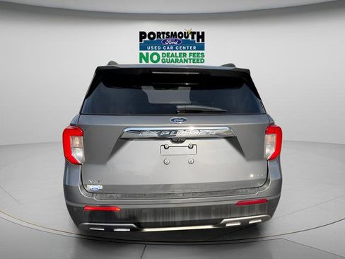Used 2022 Ford Explorer XLT w/ Equipment Group 202A AWD/4WD image 29