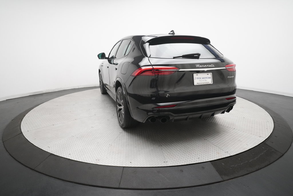 Used 2023 Maserati Grecale Modena AWD/4WD image 35