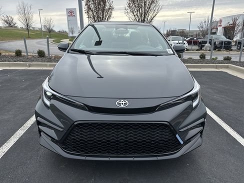 New 2026 Toyota Corolla SE image 3