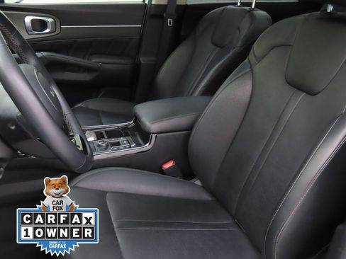 Used 2024 Kia Sorento SX image 10