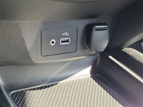 Used 2022 Nissan Rogue Sport SV image 12