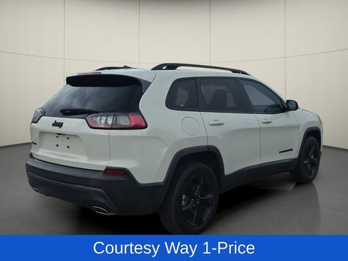 Used 2019 Jeep Cherokee Latitude Plus AWD/4WD image 9