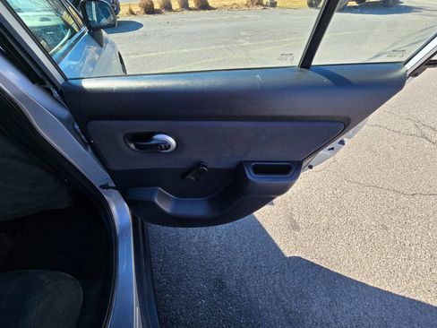 Used 2009 Nissan Versa Sedan image 23