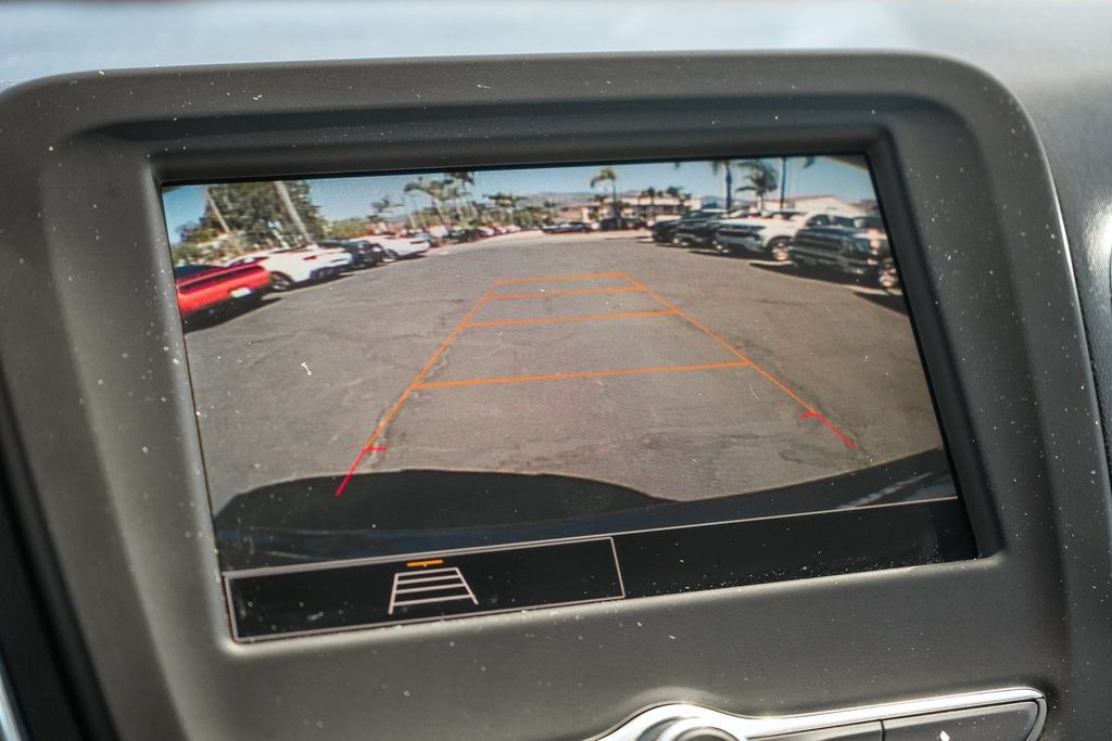 Used 2023 Chevrolet Equinox LT FWD image 25