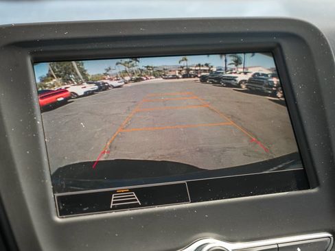 Used 2023 Chevrolet Equinox LT FWD image 25