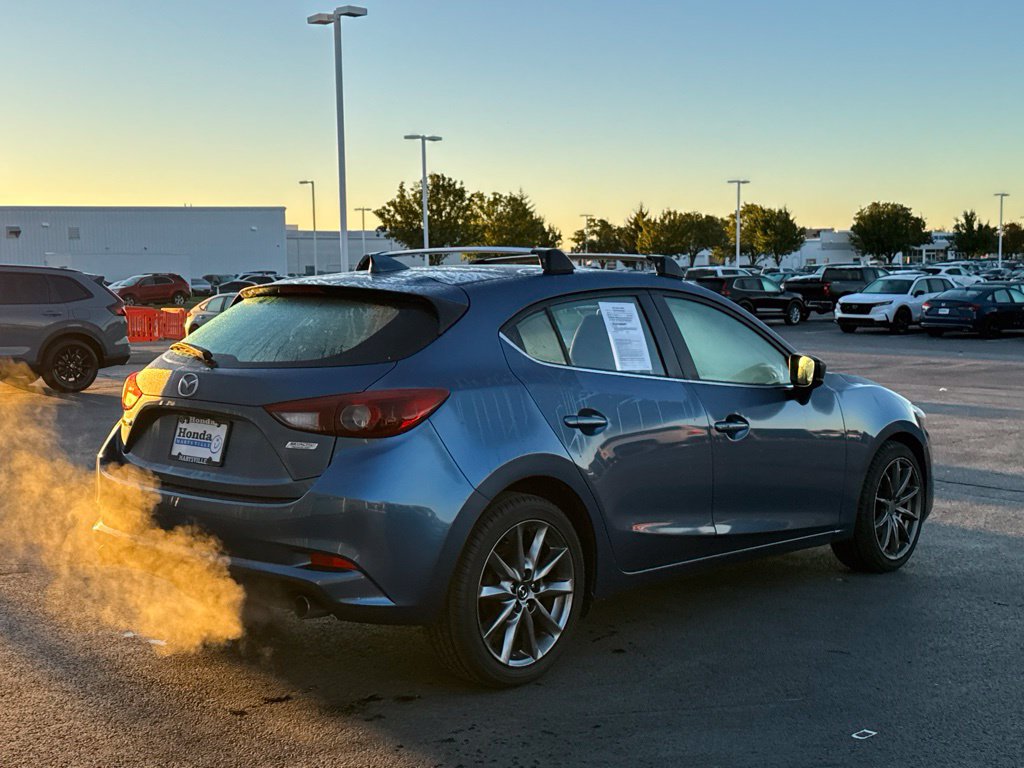 Used 2018 MAZDA MAZDA3 Grand Touring w/ Premium Equipment Package FWD image 7