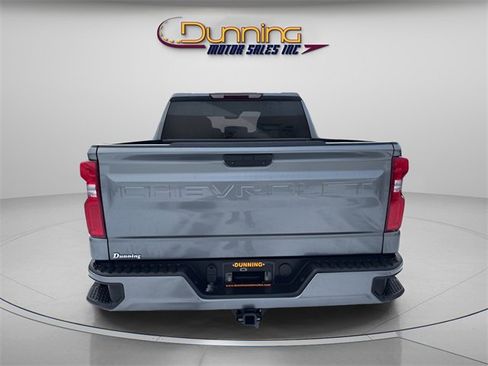Used 2021 Chevrolet Silverado 1500 Custom image 3