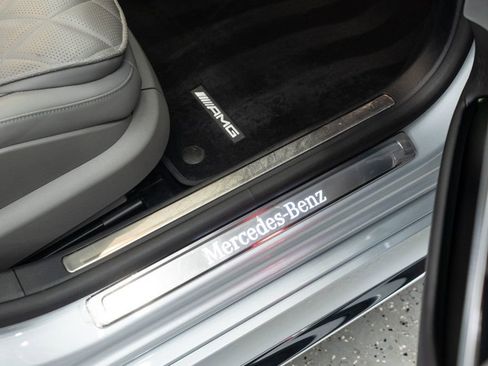 Used 2023 Mercedes-Benz S 580 4MATIC Sedan w/ AMG Line image 17