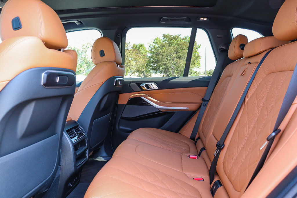 Used 2026 BMW X5 sDrive40i w/ Premium Package RWD image 18