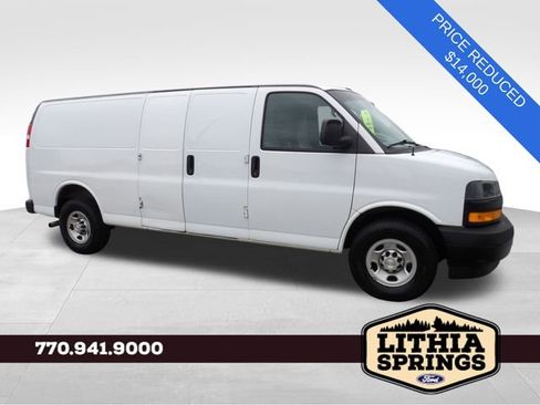 Used 2018 Chevrolet Express 2500 Extended image 12