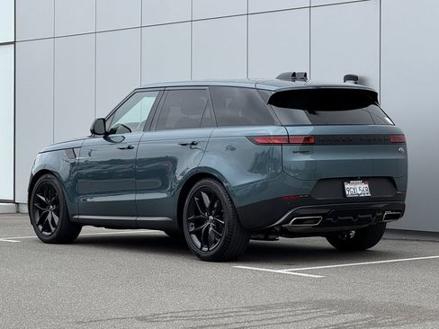 Used 2023 Land Rover Range Rover Sport SE AWD/4WD image 3