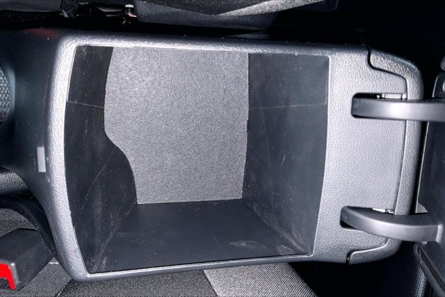 Used 2025 Hyundai Venue SEL FWD image 40