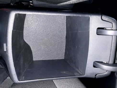 Used 2025 Hyundai Venue SEL FWD image 40