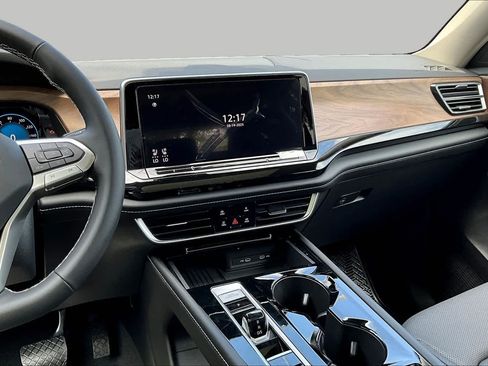 New 2026 Volkswagen Atlas SE FWD image 6