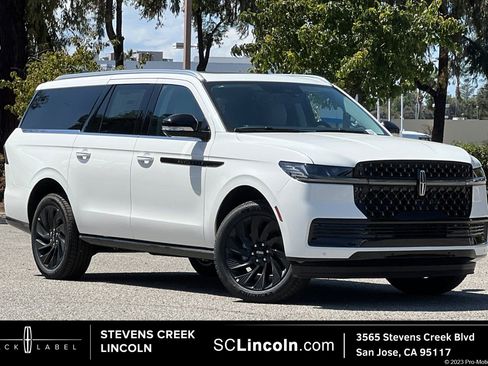 New 2026 Lincoln Navigator L Black Label AWD/4WD image 1