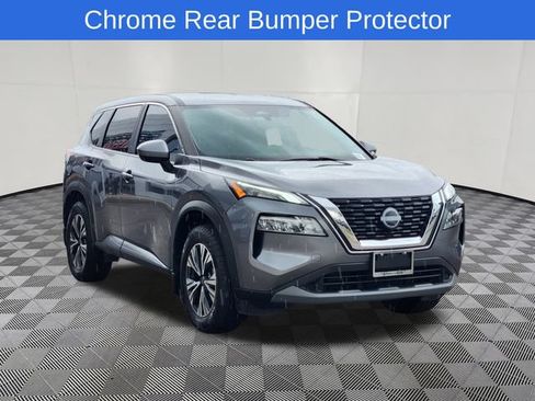 Used 2023 Nissan Rogue SV FWD image 2