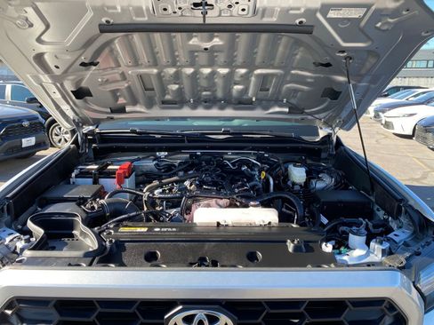 Used 2025 Toyota 4Runner SR5 image 31