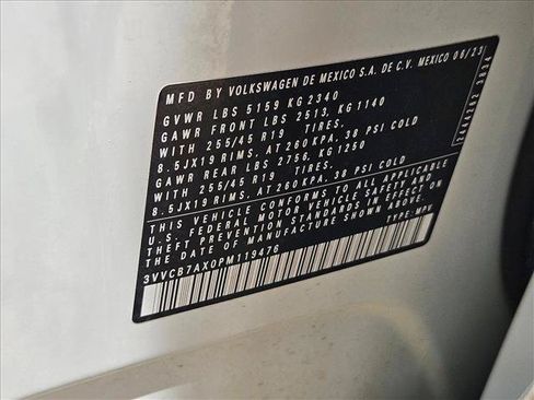 Used 2023 Volkswagen Tiguan SE R-Line FWD image 23