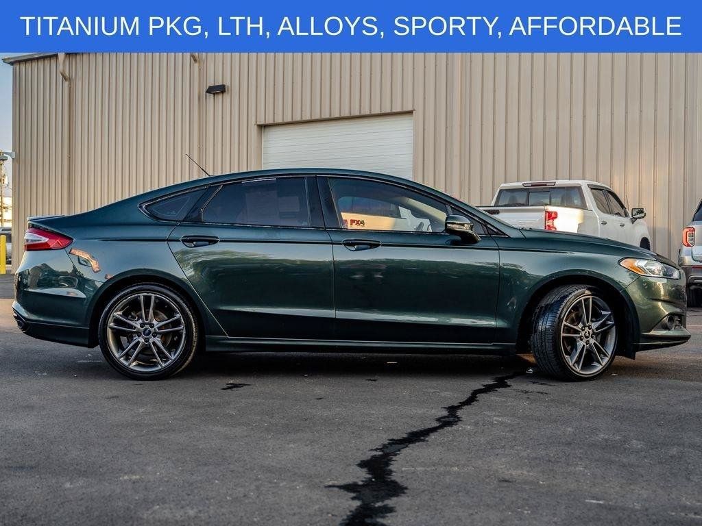 Used 2016 Ford Fusion Titanium FWD image 2