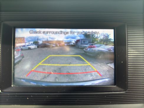 Used 2020 Hyundai Elantra SE image 27