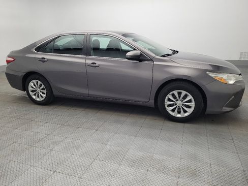 Used 2017 Toyota Camry LE FWD image 11