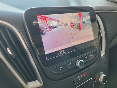 Used 2024 Chevrolet Malibu LT image 34