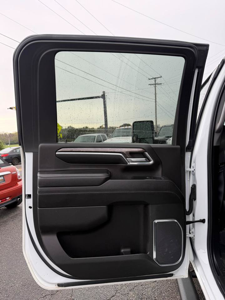 Used 2024 Chevrolet Silverado 2500 LTZ w/ LTZ Plus Package AWD/4WD image 17