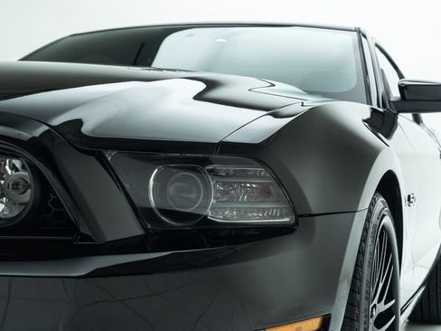 Used 2013 Ford Mustang GT RWD image 11