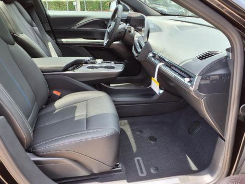 New 2026 Cadillac Lyriq Sport AWD/4WD image 9