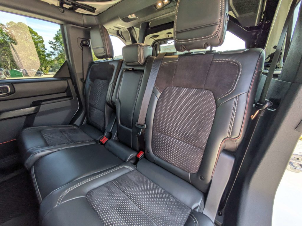 Used 2025 Ford Bronco Raptor AWD/4WD image 8