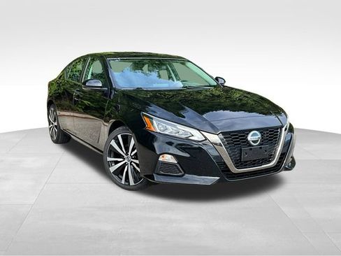 Certified 2021 Nissan Altima 2.5 SR w/ SR Premium Package AWD/4WD image 1