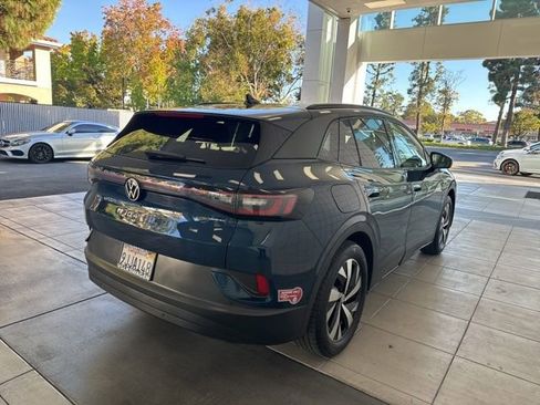 Certified 2023 Volkswagen ID.4 Pro image 4