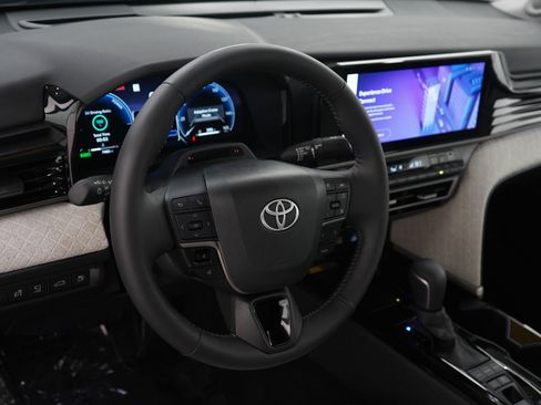 Used 2026 Toyota Camry XLE w/ Premium Plus Package AWD/4WD image 21