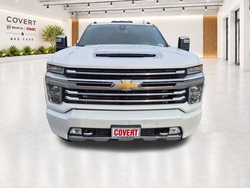 Used 2020 Chevrolet Silverado 3500 High Country w/ LPO, Hitch Package AWD/4WD image 3