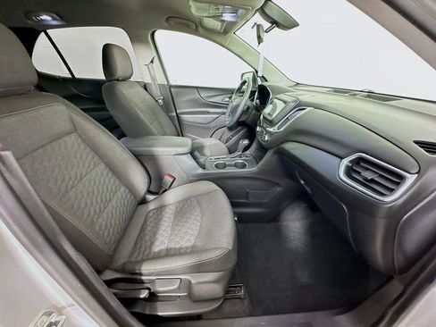 Used 2018 Chevrolet Equinox LT image 33