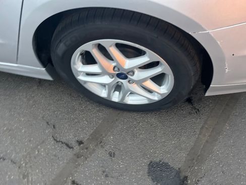 Used 2014 Ford Fusion SE image 31