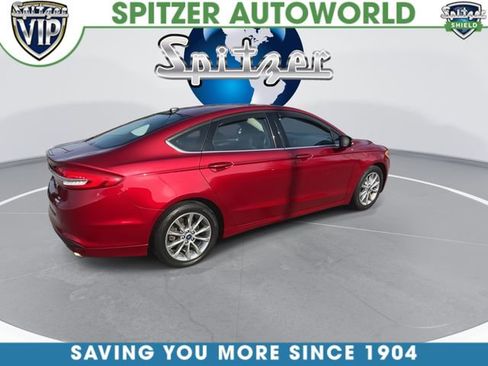 Used 2017 Ford Fusion SE w/ Fusion SE Technology Package FWD image 8