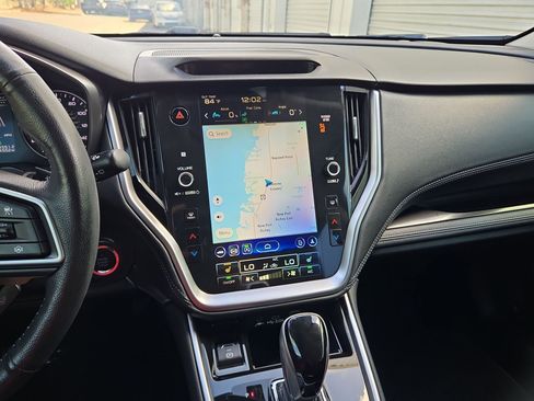 Used 2024 Subaru Outback Limited image 19