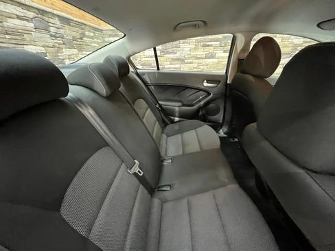 Used 2017 Kia Forte LX FWD image 30