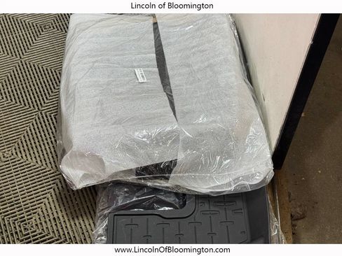 New 2026 Lincoln Aviator AWD w/ Jet Appearance Package image 63