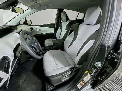 Used 2022 Toyota Prius LE FWD image 20
