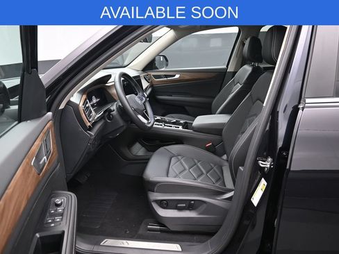 Used 2025 Volkswagen Atlas SE AWD/4WD image 9