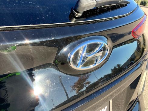 Used 2021 Hyundai Kona SEL FWD image 30