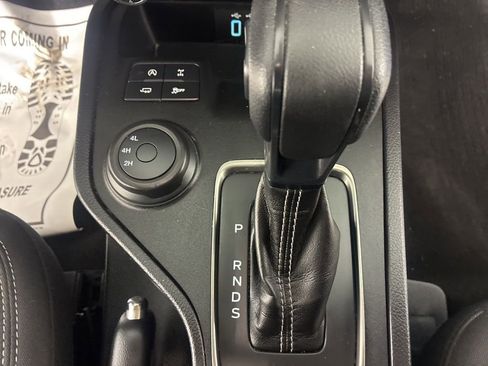 Used 2020 Ford Ranger XLT w/ Trailer Tow Package image 17