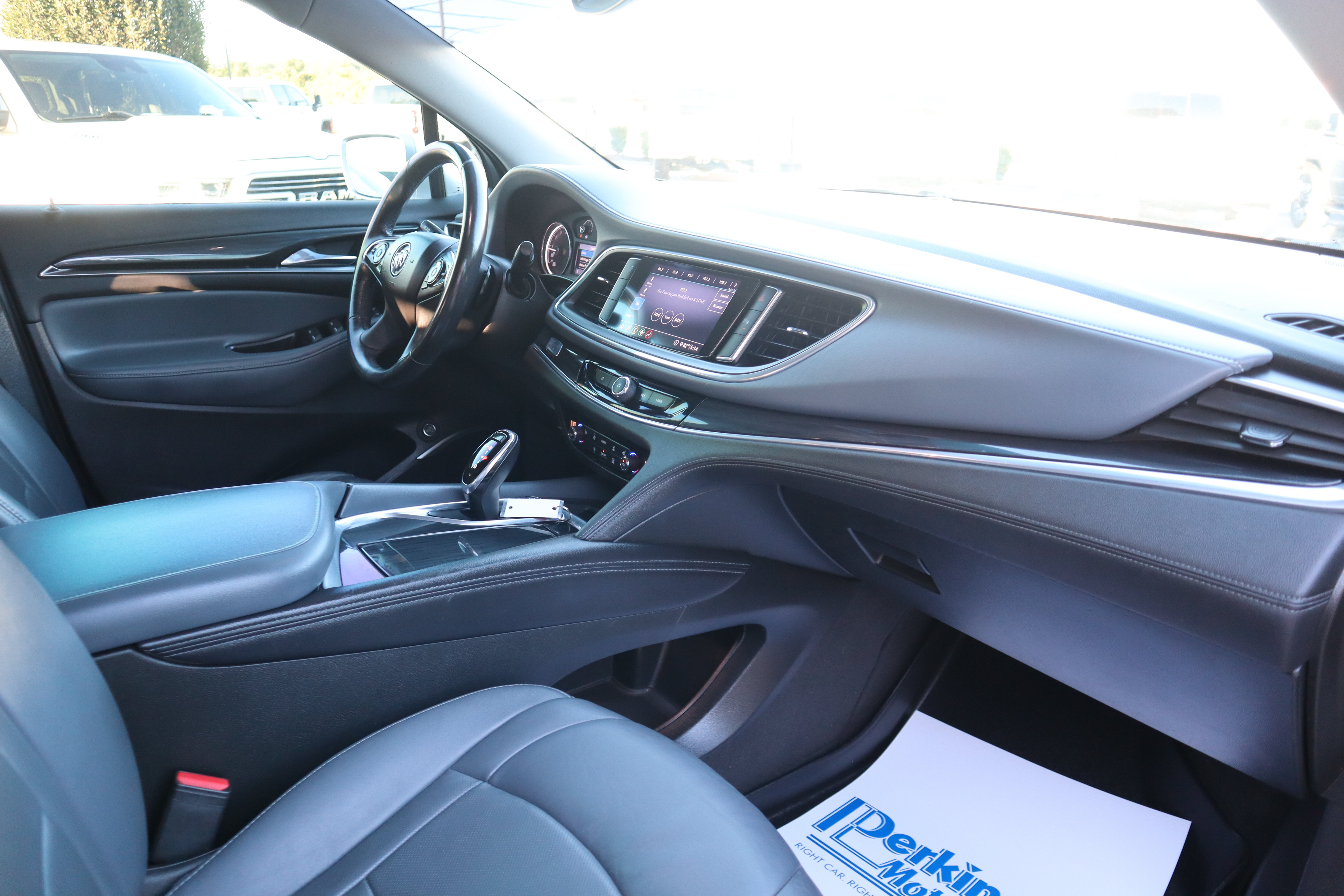 Used 2020 Buick Enclave Essence FWD image 28