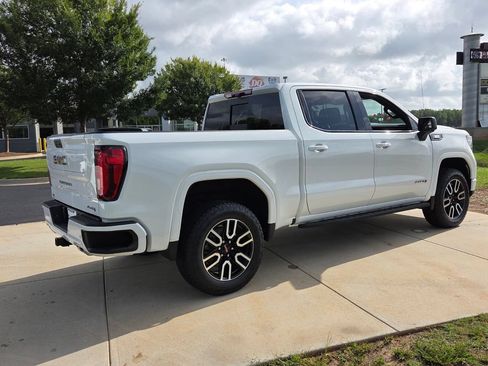 Used 2023 GMC Sierra 1500 AT4 w/ AT4 Premium Package AWD/4WD image 14
