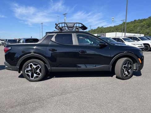 Used 2023 Hyundai Santa Cruz Limited AWD/4WD image 2